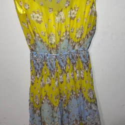 Đầm nữ họa tiết hoa vàng và xanh pastel size M 734238