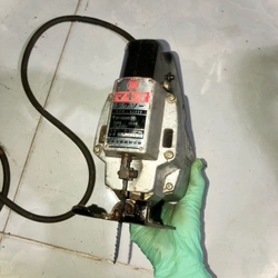 Máy cưa lọng Makita Nhật ( có điều tốc ) 522855