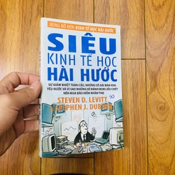 SIÊU KINH TẾ HỌC HÀI HƯỚC