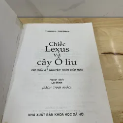 Chiếc LExus và Cây Ô LIU  776120