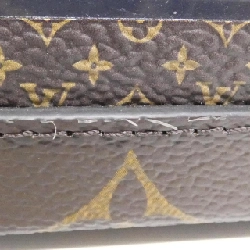 Túi đeo vai Louis Vuitton Monogram Chess Slim Soft Trunk M20871 - Hàng hiệu Authentic 770377