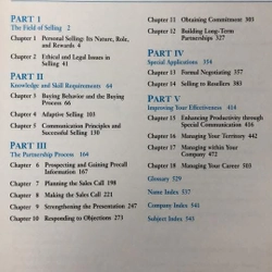 SELLING: BUILDING PARTNERSHIPS - Weitz, Castleberry & Tanner - 1992 463738