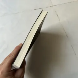 Con thỏ nguyền rủa - Chung Bora (như mới) 1028086