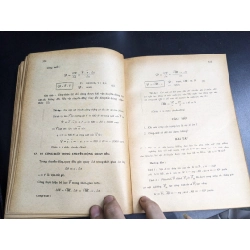 Vật Lý học lớp 12 A, B - Cao Xuân An & Nguyễn Quý Hảo & Nguyễn Trọng Cơ & Trần Đăng Khánh 396063