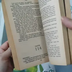 [MIỄN PHÍ BỌC SÁCH] [XƯA] Lucky (1985) - Jackie Collins 1027166