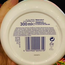 Kem dưỡng ẩm Nivea Soft 300ml Vitamin E và tình dầu hạt Jojoba tự nhiên, hàng xách tay Đức 457900