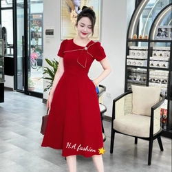 Đầm công sở chất liệu vải Coton 