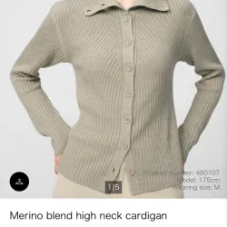 UNIQLO Merino blend high neck cardigan, size XS, đã qua sử dụng, mất tag, như mới 776353