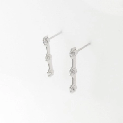 K18WG Bông tai kim cương ba viên 0.20CT - Hàng hiệu Chính hãng 872003