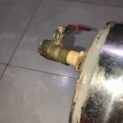 Thùng inox đựng nước , chất lỏng dùng để chiết rót 508651