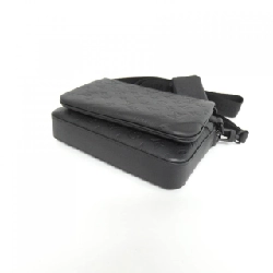 Túi đeo chéo Louis Vuitton Monogram Shadow Trio M46602 610002