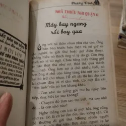 sách văn học dành cho thiếu niên. 
Tên sách: Ánh Sáng Dưới Lòng Sông.
 1025314