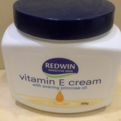 Kem dưỡng toàn thân vitamin E Redwin nội địa Úc 300g chính hãng nguyên tem 78298