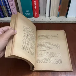 II Sách Xưa: Tìm Hiểu Ít Lễ Trọng - LM. Joseph Trần Công Hoan - 1963 646948