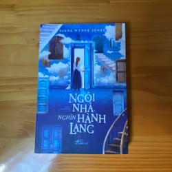 Sách Ngôi nhà nghìn hành lang - Mới