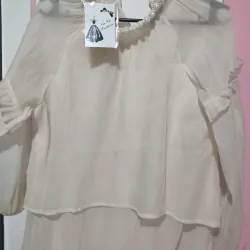 Áo voan 2 lớp đính ngọc trai ở cổ 1010204