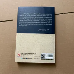 Mỉm cười dù cuộc đời là thế 977042