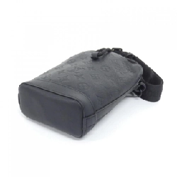 Túi đeo vai Louis Vuitton Monogram Shadow Noé Sling M82248 610780