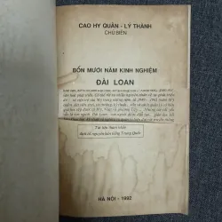 Bốn mươi năm kinh nghiệm Đài Loan - Cao Hy Quân & Lý Thành chủ biên 799032