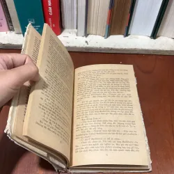 Văn Học Nước Ngoài: Câu Chuyện Một Tấm Bia _ Gắng Sống Đến Bình Minh - Vaxin BưCốp - 1985 751001