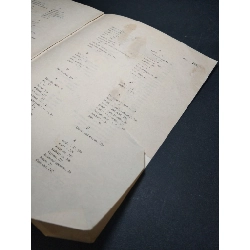 C from A to Z mới 80% bẩn bìa, ố vàng, dính trang, rách trang 1990 Bryan Costales HCM2103 NGOẠI VĂN 924615