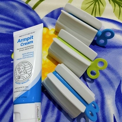 Kem Giảm Thâm ARMPIT CREAM / Dụng Cụ Vắt Tuýp 501676