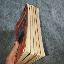 CHÚ NHÓC PHÙ THỦY 517686