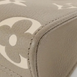 Túi Louis Vuitton Monogram Bicolor OnTheGo BB M47054 616384