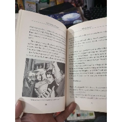 Christmas In Prague - Joyce Hannam mới 80% ố Sách ngoại HCM1004 1007514