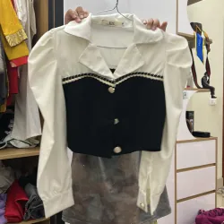 Áo sơ mi croptop sz s màu đen trắng 1025297