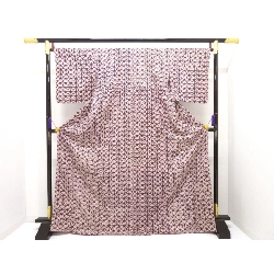 Tơ tằm nhuộm củ dền - Hàng hiệu Chính hãng