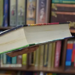 Harry Potter and The Deathly Hallows - Book 7 - Bloomsbury 1st Edition 1029020