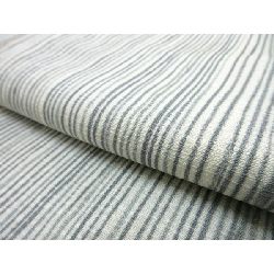 Áo họa tiết nhỏ - Kích thước L - Hàng hiệu Authentic 877558