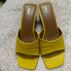 Guốc dily . Size 37 . Cao 5 phân .  12431