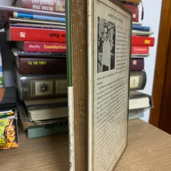 Sách cũ: The Land Divided The World United - Paul Rink 971608