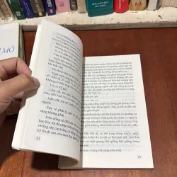 II Văn Học: Những Bóng Người Trên Đất - Nhiều Tác Giả - 2009 785605