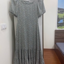 Đầm đuôi cá cổ vuông Oyster size XS