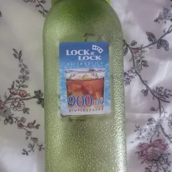 Chai đựng nước Lock & Lock 900ml nhựa cao cấp màu xanh