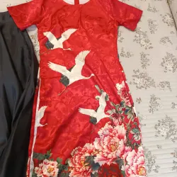 Áo dài hoa gấm kèm chân váy đen dài size M  1022450