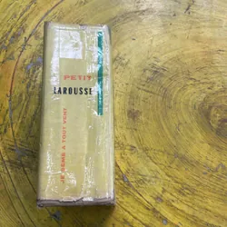 PETIT LAROUSSE- bìa cứng xuất bản năm 1961 596097