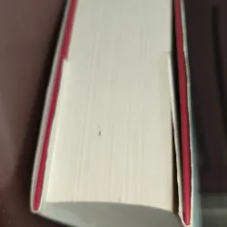 Vikram Seth -
A Suitable Boy : a novel 932506