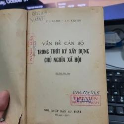 Vấn đề cán bộ trong thời kỳ xây dựng chủ nghĩa xã hội  615598
