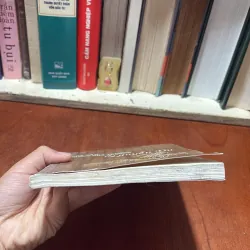 II Nhà Văn Trong Nhà Trường: Nguyễn Du - Lê Thu Yến - 2002 789433