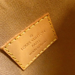 Túi phụ kiện Louis Vuitton Vernis Mallory Square M91197 620584