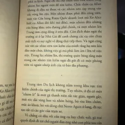 Ông trăm tuổi trèo qua cửa sổ và biến mất - Jonas Jonasson 1024811