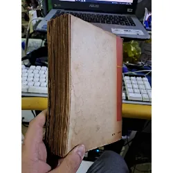 Đệ nhất phu nhân tập 1 Hoàng Trọng Miên mới 70% ố rách bìa 1988 Văn học Việt Nam HCM1709 559964