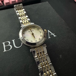 Đồng hồ bulova full box+ tem. Mình mua về nhưng chưa đeo do chưa cắt dây. 357329