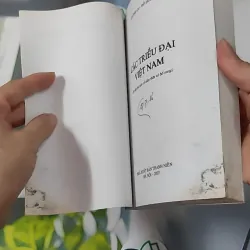 Các Triều Đại Việt Nam - Quỳnh Cư & Đỗ Đức Hùng 970263