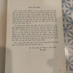 Giáo dục thẩm mỹ món nợ lớn đối với thế hệ trẻ (sách tham khảo) 647971