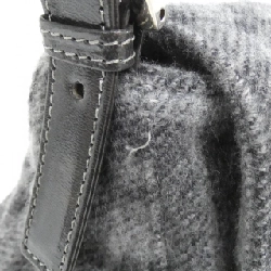 Túi xách vai Fendi Mamma Baguette 26325 - Hàng hiệu Authentic 764115